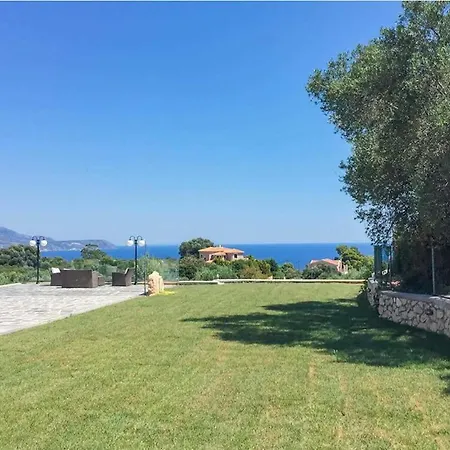 Striking Kefalonia - 5 Bedrooms - Saluto - Spectacular Sea Views - Close To Villa *