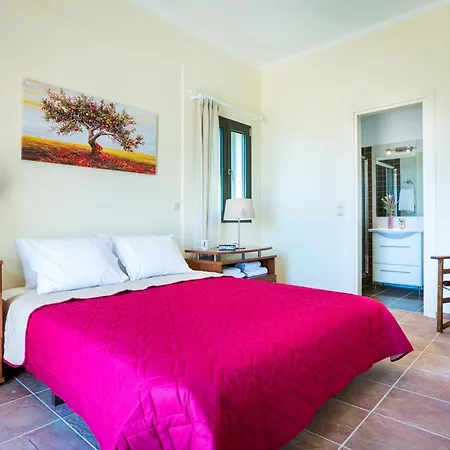 Striking Kefalonia - 5 Bedrooms - Saluto - Spectacular Sea Views - Close To *