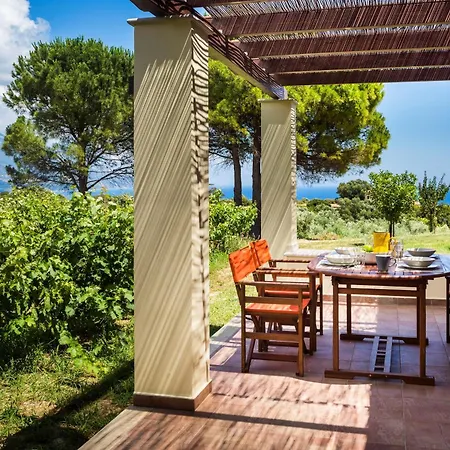 Striking Kefalonia - 5 Bedrooms - Saluto - Spectacular Sea Views - Close To * Κεφαλονιά