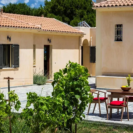 Striking Kefalonia - 5 Bedrooms - Saluto - Spectacular Sea Views - Close To Βίλα Κεφαλονιά